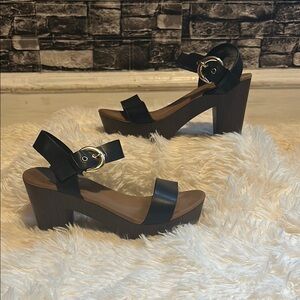 Black Platform Sandals